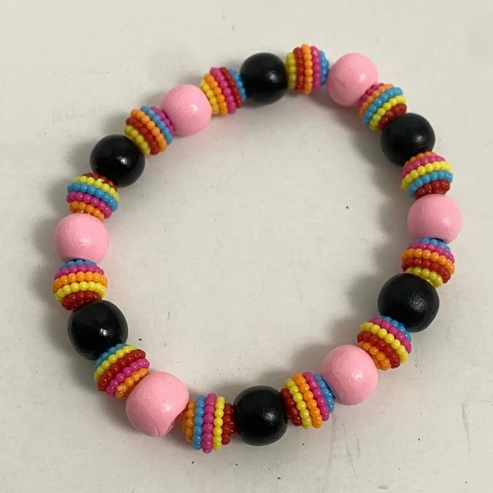 Black pink and rainbow beaded bracelet handmade - Picture 2 of 3